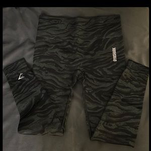 Gymshark adapt animal size medium black/grey